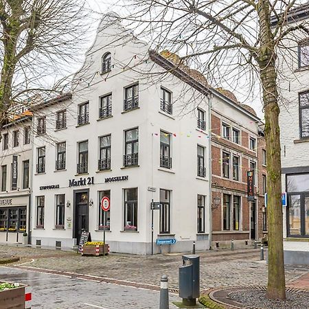 Guesthouses By Hotel Van Eyck Maaseik Esterno foto