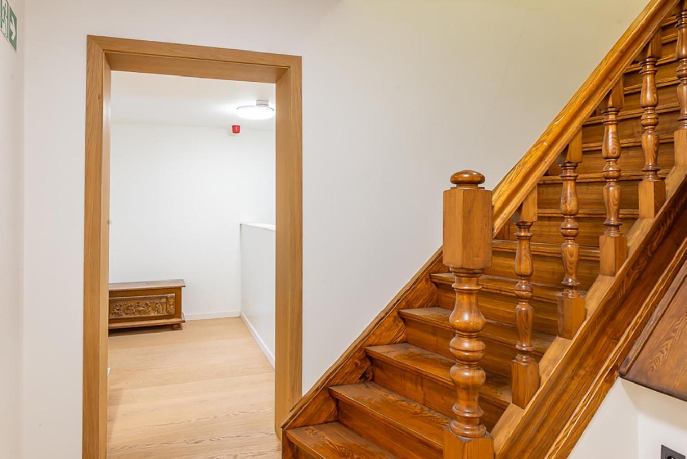 Guesthouses By Hotel Van Eyck Maaseik Esterno foto