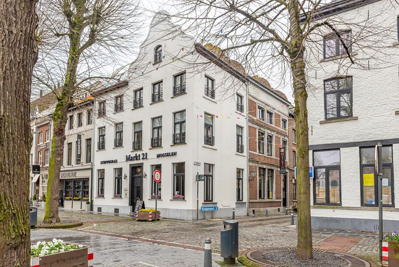 Guesthouses By Hotel Van Eyck Maaseik Esterno foto