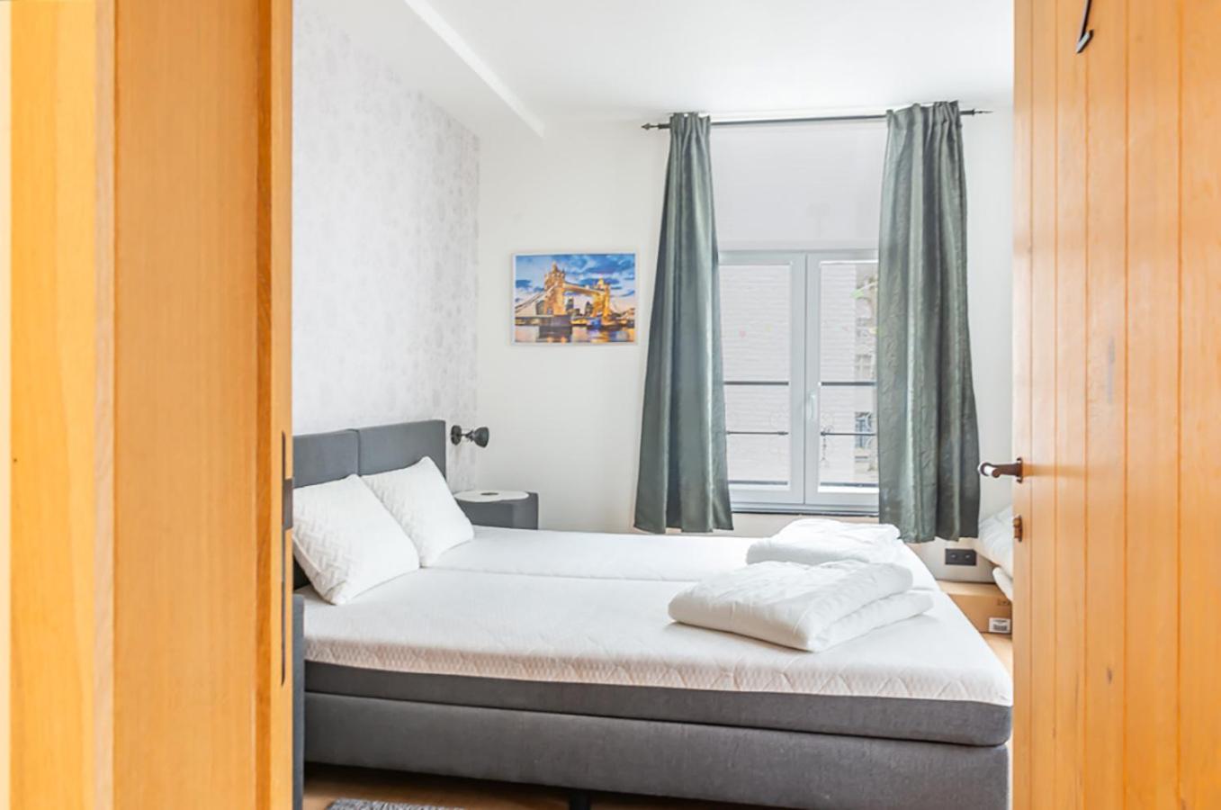 Guesthouses By Hotel Van Eyck Maaseik Esterno foto